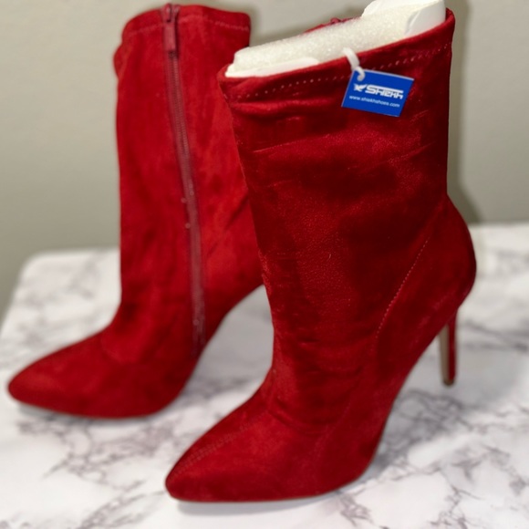 Brand new w/tag Suede booties - Picture 1 of 2